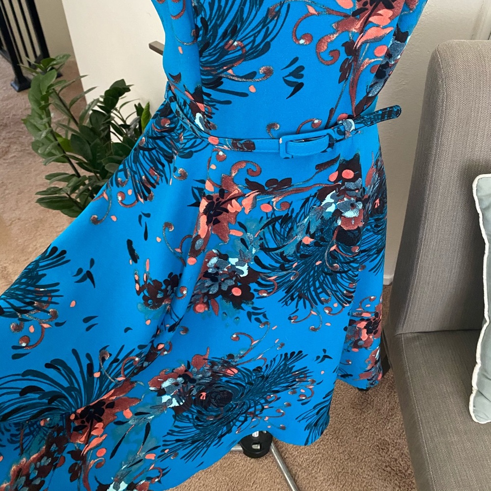 Size 6 New York and company spring dress